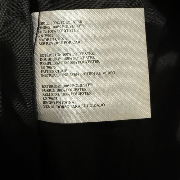 Michael Kors' quilted anorak coat, clever zip-out hood hidden, wing collar. - Picture 6 of 11